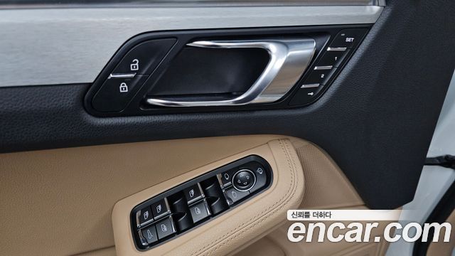 Porsche Macan 2.9 S 2023 — фото 13