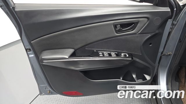KG Mobility (SsangYong) Very New Tivoli Gasoline 1.5 2WD V1 2020 — фото 24