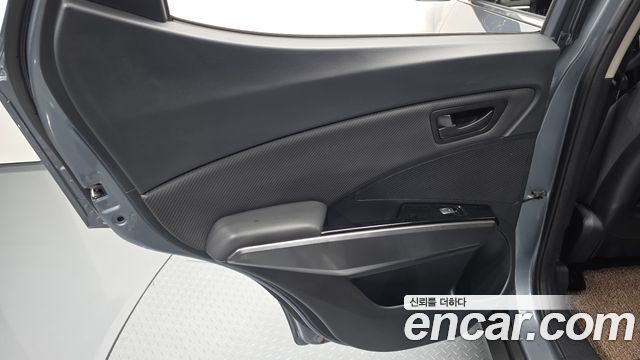 KG Mobility (SsangYong) Very New Tivoli Gasoline 1.5 2WD V1 2020 — фото 25