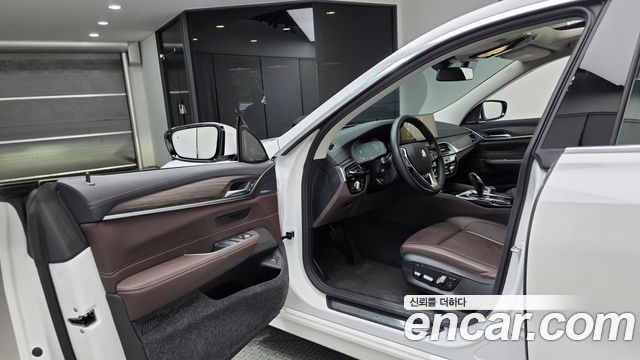 BMW 6 Series GT (G32) 620d Luxury 2024 — фото 10