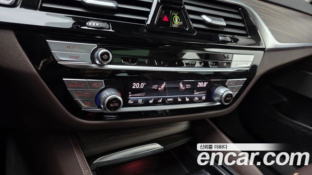 BMW 6 Series GT (G32) 620d Luxury 2024 — фото 18
