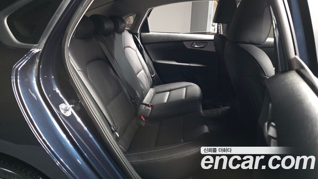 Kia K3 (II) 1.6 Prestige 2022 — фото 12
