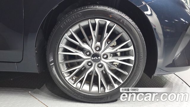 Kia K3 (II) 1.6 Prestige 2022 — фото 21