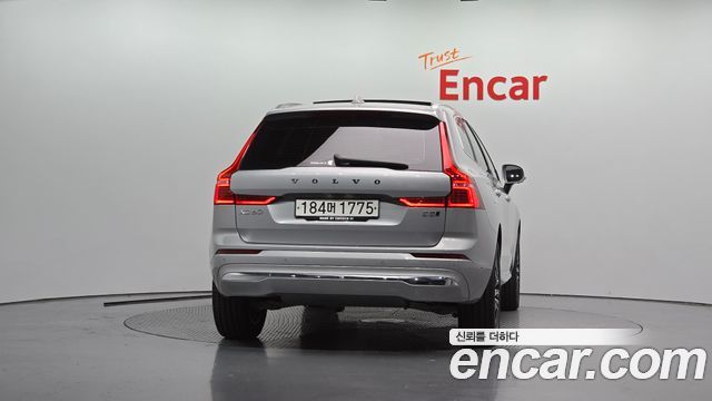 Volvo XC60 (II) B5 Inscription 2022 — фото 4