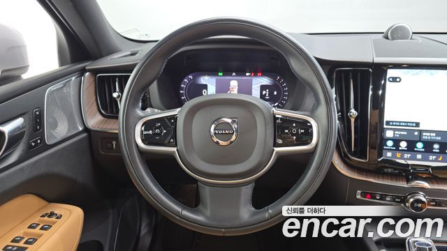 Volvo XC60 (II) B5 Inscription 2022 — фото 14