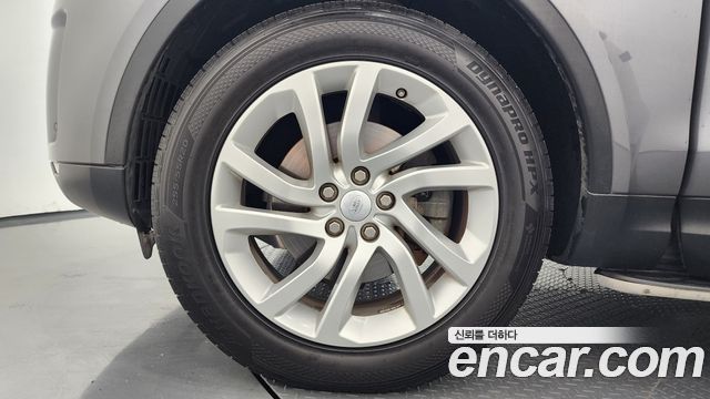 Land Rover Discovery 5 3.0 TD6 HSE 2018 — фото 5