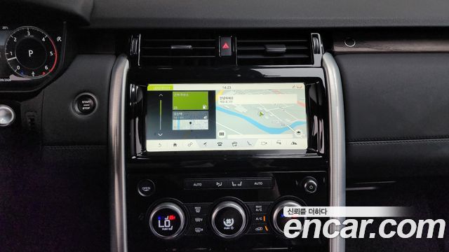 Land Rover Discovery 5 3.0 TD6 HSE 2018 — фото 12
