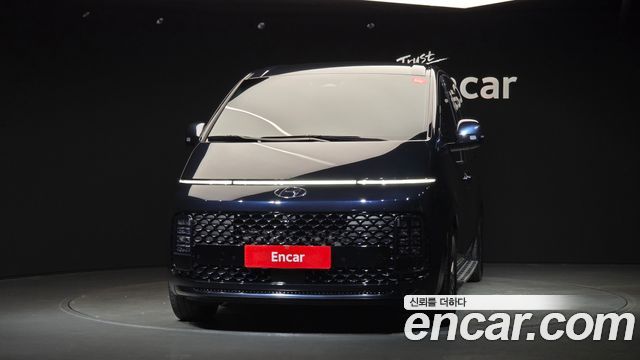 Hyundai Staria L3.5 Lounge 7-Seater Inspiration 2024 — фото 3