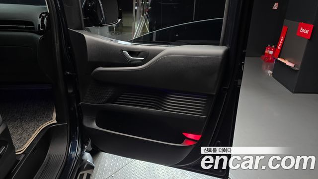 Hyundai Staria L3.5 Lounge 7-Seater Inspiration 2024 — фото 24
