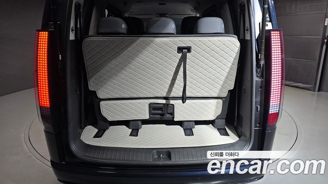 Hyundai Staria L3.5 Lounge 7-Seater Inspiration 2024 — фото 27