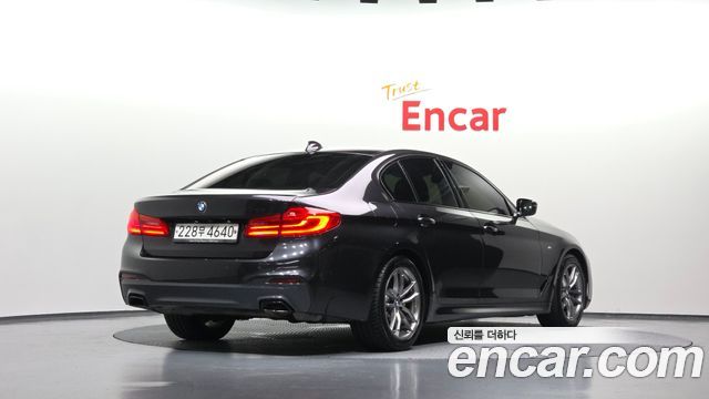 BMW 5 Series (G30) 520i M Sport 2020 — фото 2