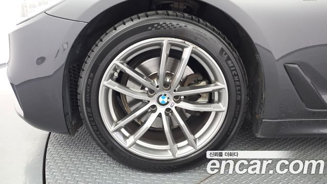 BMW 5 Series (G30) 520i M Sport 2020 — фото 5