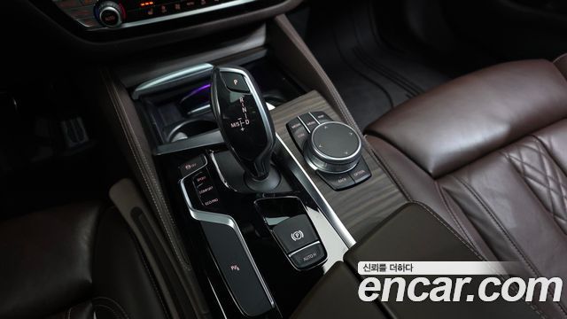 BMW 5 Series (G30) 520i M Sport 2020 — фото 9