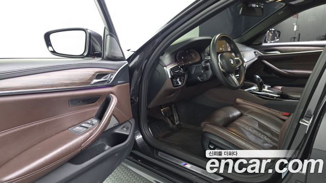 BMW 5 Series (G30) 520i M Sport 2020 — фото 10