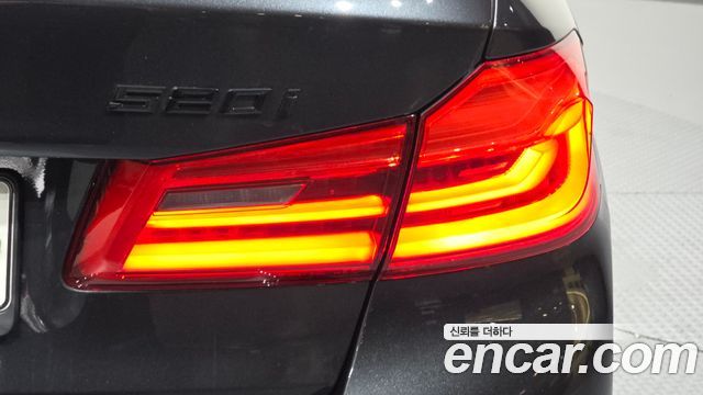 BMW 5 Series (G30) 520i M Sport 2020 — фото 23