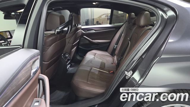 BMW 5 Series (G30) 520i M Sport 2020 — фото 26