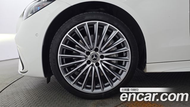 Mercedes-Benz C-Class (W206) C300 AMG Line 2022 — фото 5