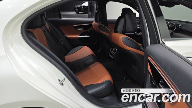 Mercedes-Benz C-Class (W206) C300 AMG Line 2022 — фото 11