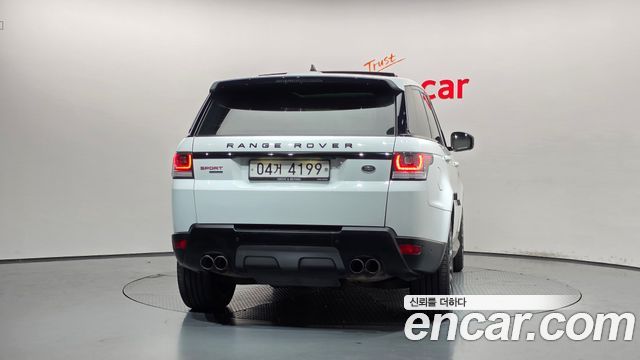 Land Rover Range Rover Sport (II) 3.0 SDV6 HSE Dynamic 2017 — фото 4