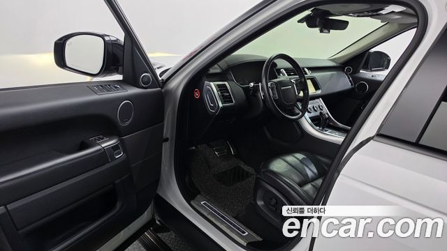 Land Rover Range Rover Sport (II) 3.0 SDV6 HSE Dynamic 2017 — фото 10