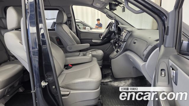 Hyundai Grand Starex Wagon 12-Seater Modern 2020 — фото 15