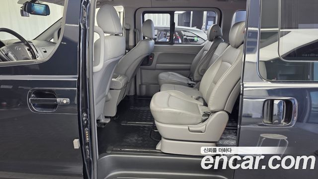 Hyundai Grand Starex Wagon 12-Seater Modern 2020 — фото 31