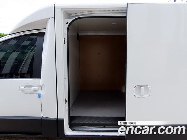 Hyundai ST1 Cargo Premium 2025 — фото 5