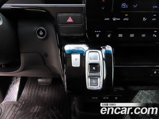Hyundai ST1 Cargo Premium 2025 — фото 15