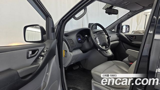 Hyundai Grand Starex Wagon 12-Seater Modern 2020 — фото 10