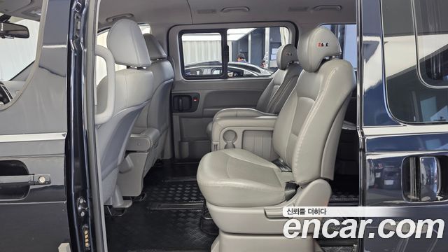 Hyundai Grand Starex Wagon 12-Seater Modern 2020 — фото 32