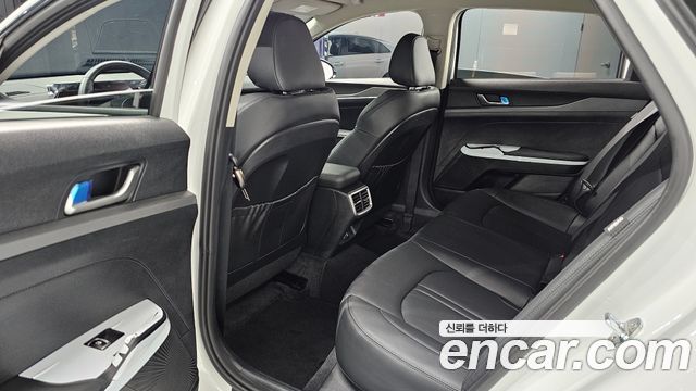 Kia K5 (III) 2.0 Prestige 2025 — фото 12