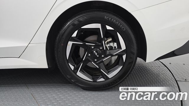 Kia K5 (III) 2.0 Prestige 2025 — фото 21