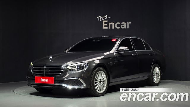 Mercedes-Benz E-Class (W213) E220d 4MATIC Exclusive 2021 — фото 1