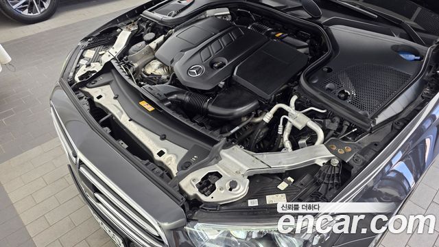 Mercedes-Benz E-Class (W213) E220d 4MATIC Exclusive 2021 — фото 6