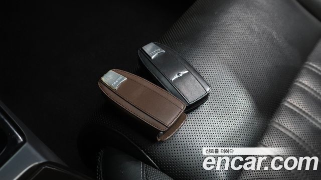 Genesis EQ900 3.8 GDI AWD Premium Luxury 2018 — фото 28
