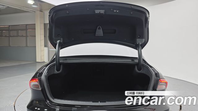 Hyundai Grandeur (IG) 2.5 Premium 2022 — фото 16
