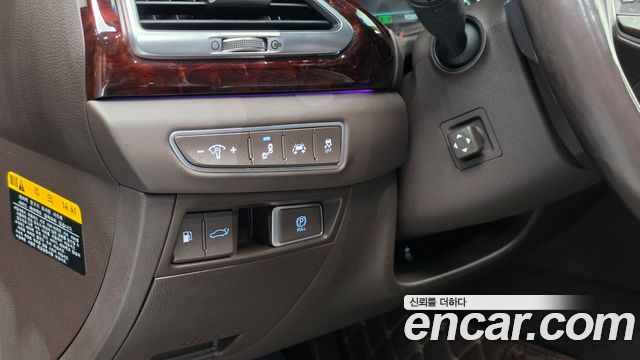 Genesis EQ900 5.0 GDI AWD Prestige 2016 — фото 15