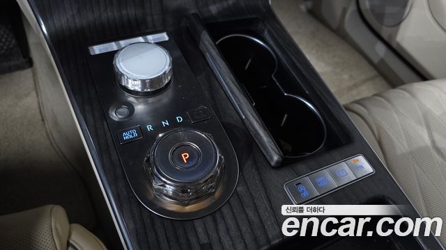 Genesis G80 (RG3) Gasoline 2.5 Turbo AWD 2025 — фото 9