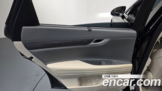 Genesis G80 (RG3) Gasoline 2.5 Turbo AWD 2025 — фото 25