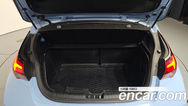Hyundai Veloster (JS) 2.0 N 2021 — фото 20