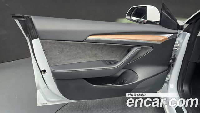 Tesla Model 3 Long Range AWD 2022 — фото 30