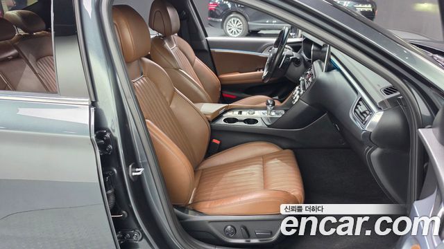 Genesis G70 2.0T Supreme 2018 — фото 16