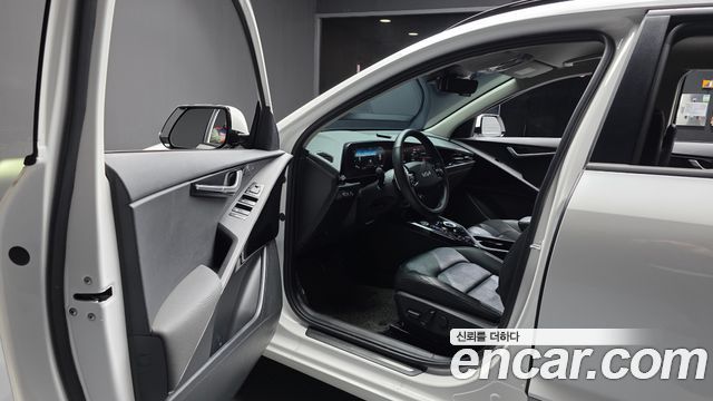 Kia Niro EV Earth 2024 — фото 10
