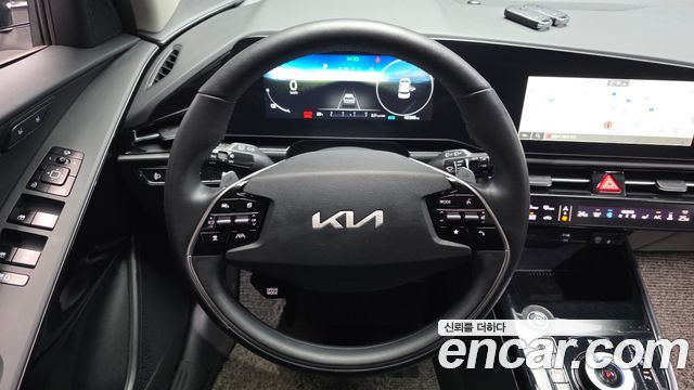 Kia Niro EV Earth 2024 — фото 14