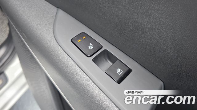 Kia Niro EV Earth 2024 — фото 27