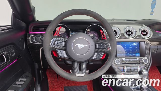 Ford Mustang GT Convertible 2015 — фото 13