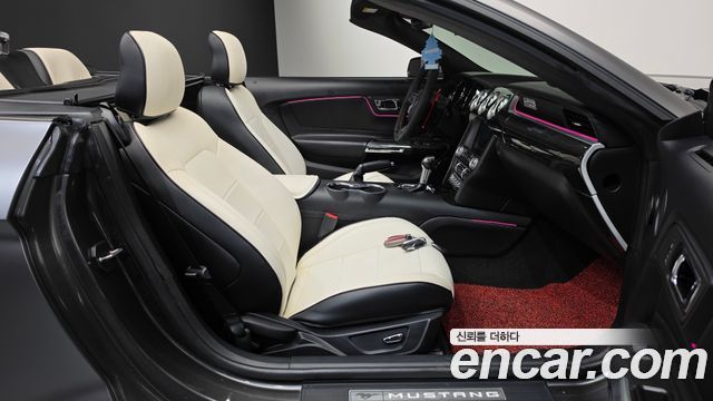 Ford Mustang GT Convertible 2015 — фото 26