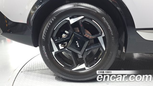 Kia Sportage (V) Gasoline 1.6 Turbo 2WD Signature 2025 — фото 5