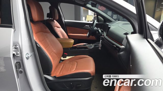 Kia Sportage (V) Gasoline 1.6 Turbo 2WD Signature 2025 — фото 11