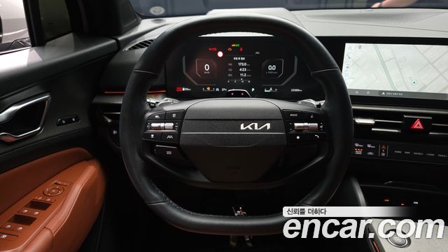 Kia Sportage (V) Gasoline 1.6 Turbo 2WD Signature 2025 — фото 13